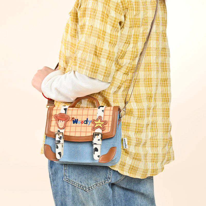 Potdemiel Toy Story Woody Cros - Mini Backpack Purse recensie en prijs
